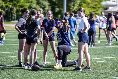 Több mint kétszáz Telekis diák ismerkedett meg az amerikai futballal